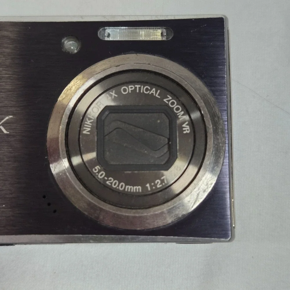 Nikon Coolpix S610 10 MP Digital Camera With 4x Zoom PARTS REPAIR‎ ONLY